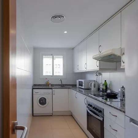 Comfortable With A Swimming Pool, 250m To The Sea. Apartment Lloret de Mar